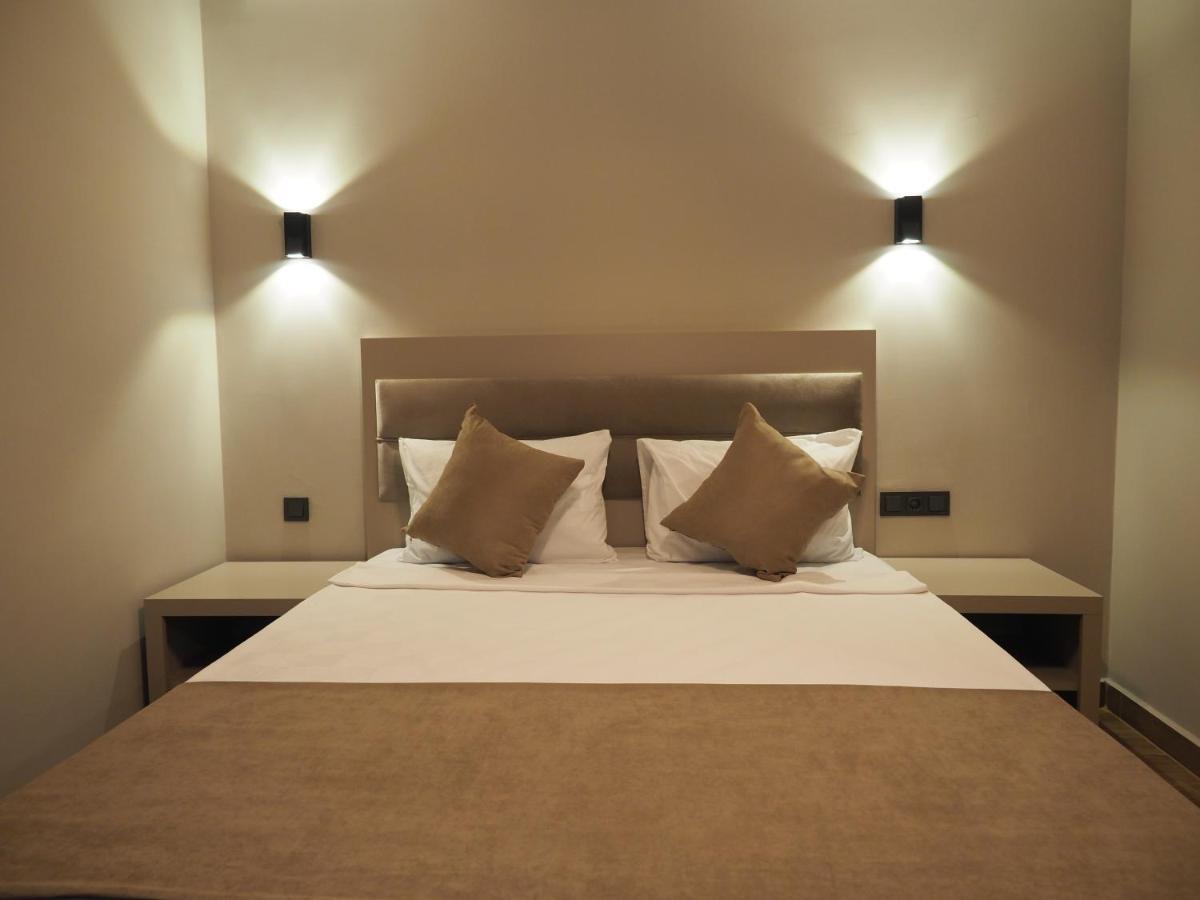 Zenia Hotel Анталия Екстериор снимка